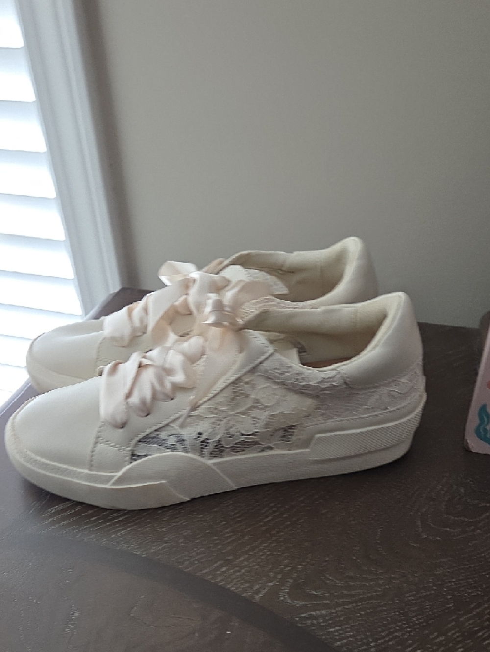 Dolce Vita Cream Ribbon-Lace Sneakers - Picture 7 of 8